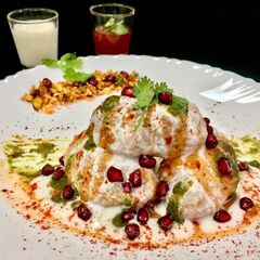 Bread Gujiya Chaat A picture of Bread Gujiya Chaat.