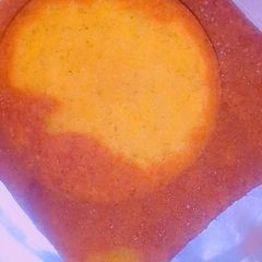 A picture of 1kg Vanilla sponge cake.