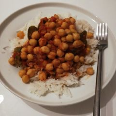 A picture of Chana masala.