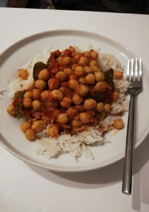 A picture of Chana masala.