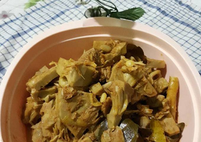 Yuk intip, Resep  memasak Gulai nangka padang dijamin lezat