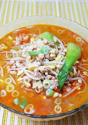 Hình của món Canh Giá tương 콩나물 찌개.