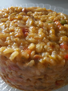 Una foto de Arroz integral con jamón y salteado asiático (en Thermomix o MCC)