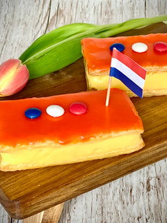 Una foto de 🇳🇱 Especial Día del Rey: TOMPOUCE (Paises Bajos)