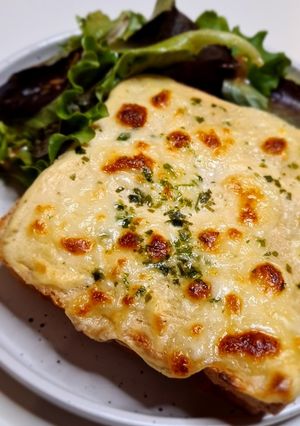 Une photo de 𝑪𝒓𝒐𝒒𝒖𝒆 𝑴𝒐𝒏𝒔𝒊𝒆𝒖𝒓 𝑴𝒐𝒏𝒕𝒂𝒈𝒏𝒂𝒓𝒅 🧀🌿