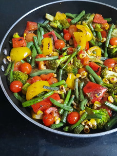फ्रेंच बीन्स न्यूट्री बाउल (French Beans Nutri Bowl Recipe In Marathi) रेसिपी चे मुख्य फोटो