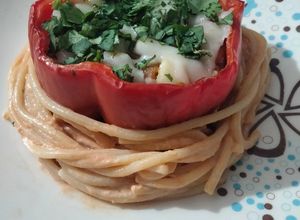 Una foto de Pimiento relleno (chile morrón) 🫑✨