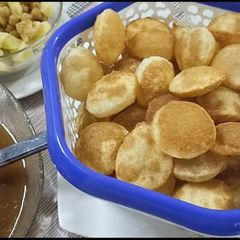 Pani Puri/crispy golgappay/Pani ke batashay A picture of Pani Puri/crispy golgappay/Pani ke batashay.