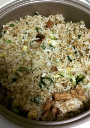 A picture of Arroz Chaufa.