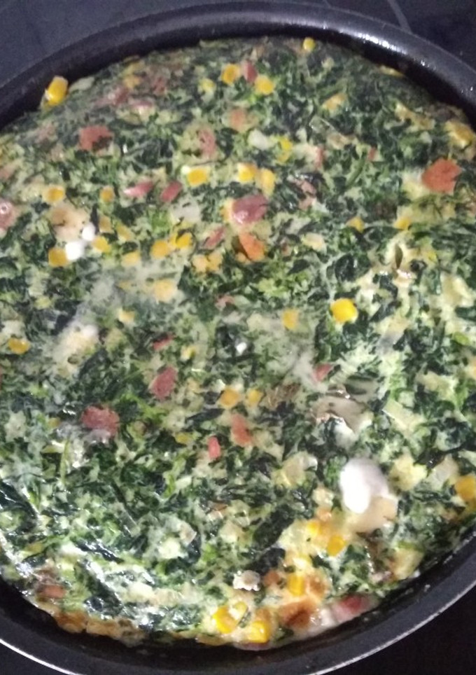 Una foto de Tortilla quiche de espinacas y albahaca