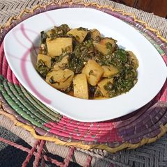 A picture of Aloo Palak.