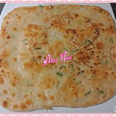 A picture of Green Garlic Paratha.