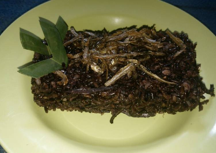 Nasi liwet beras hitam TERI