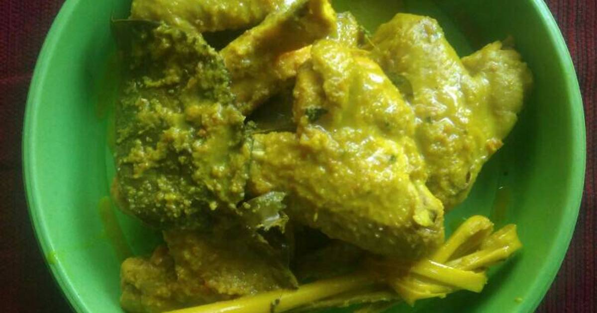  Resep  Ayam  Ungkep  Empuk  oleh Yulinar Galuh Permata Sari 