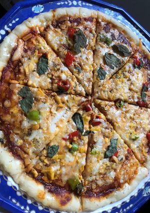 A picture of Glamorous Vegetarian Pizza!.
