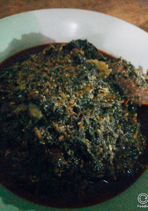 A picture of Bitter leaf soup.