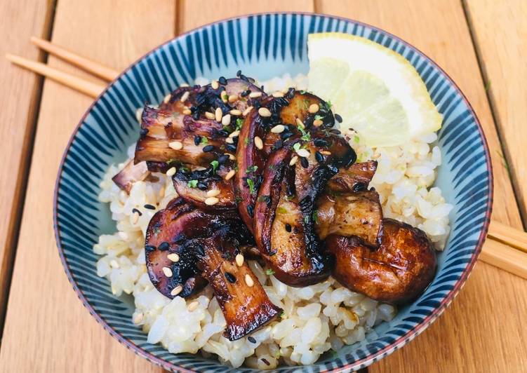 Ponzu Mushrooms and Brown Rice (bowl or onigiri)