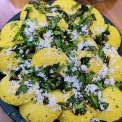 A picture of Dhokla.