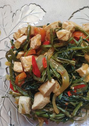 Foto resep Oseng Kangkung Tahu Pedas
