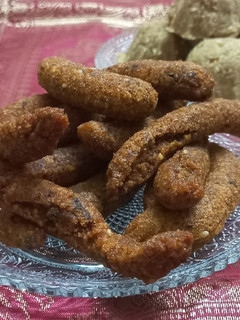 ફૂલવડી (Fulvadi Recipe In Gujarati) રેસીપી મુખ્ય ફોટો