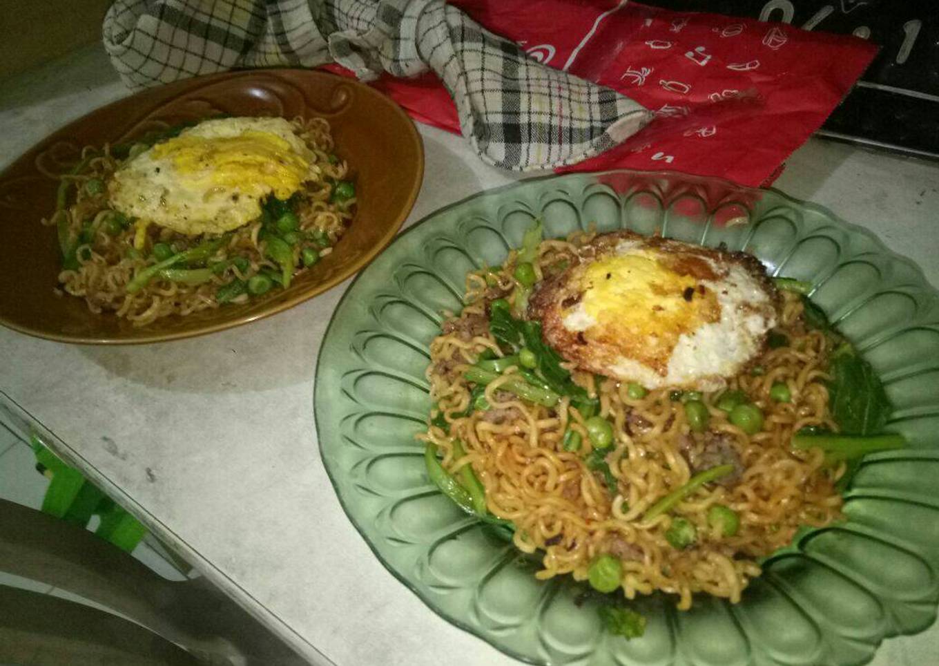 Mie goreng indomie rebus soto menjerit