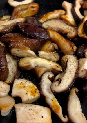 A picture of Quick & Easy Shiitake Mushroom Stir-fry.