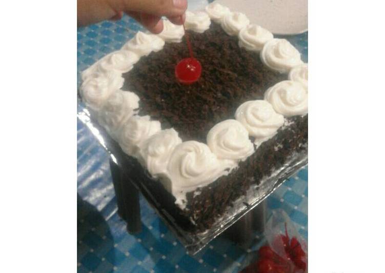 Resep Blackforest kukus simpel lembuuuut (No Bp &amp; Bs) 😄😄😘😍😍, Enak