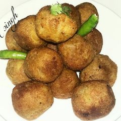 A picture of Banana wada.