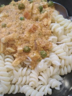Zöldséges tejfölös tojáspaprikás recept fotója