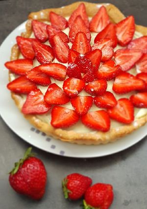 Une photo de °Tarte aux fraises et pistache°