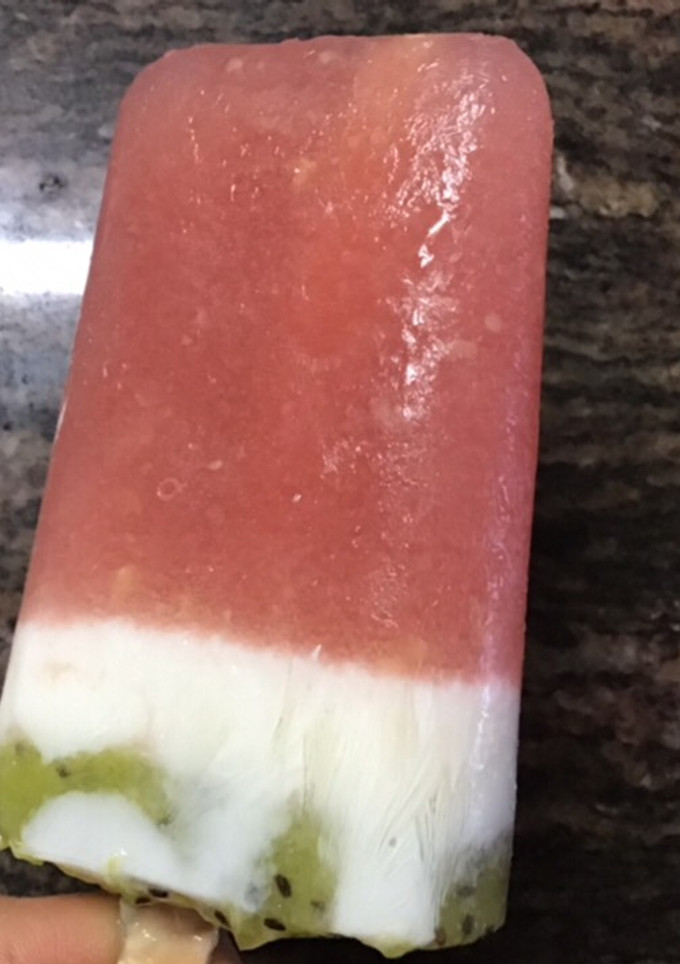 Una foto de Polos Sandía🍉