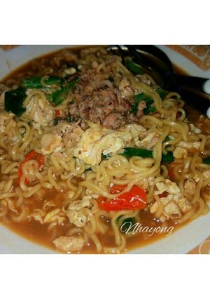 Foto resep Mie godok / nyemek 🌸
