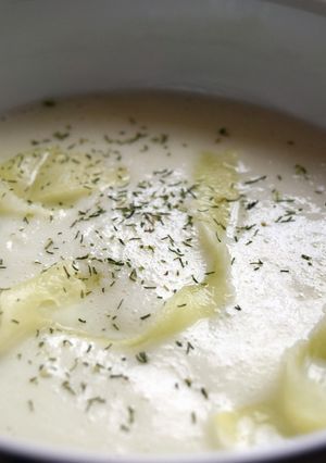 Foto principal de Sopa fría de pepino y yogurt