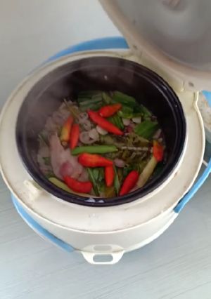 Foto resep Nasi liwet teri cabe rawit,,,ala by me (kedai oppa jengkol)