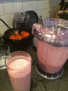 A picture of Breakfast smoothie.