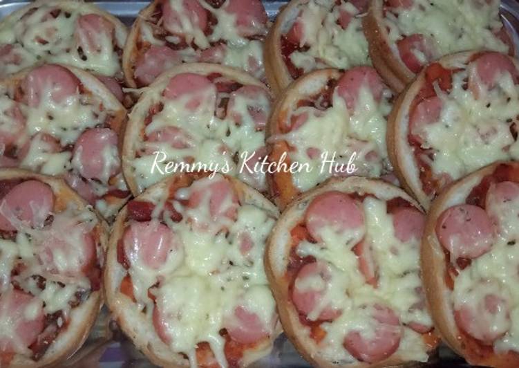 Simple Way to Prepare Quick Mini Pizza #mykidsfavouritedish