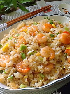 A picture of Shrimp Fried Rice with Egg.