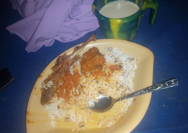 Recipe of Any-night-of-the-week Rice and stew with my cold kunu | So Tasty Food Recipe From My Kitchen