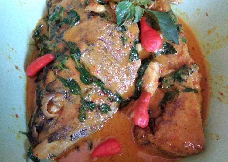 Gulai Kepala Tenggiri