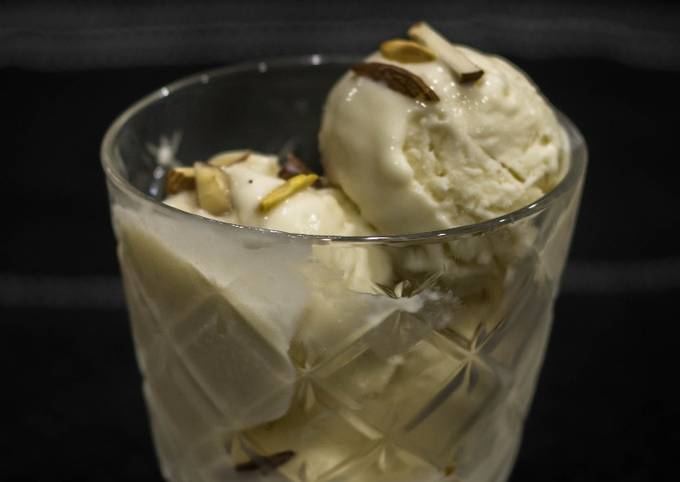Vanilla Ice Cream recipe main photo