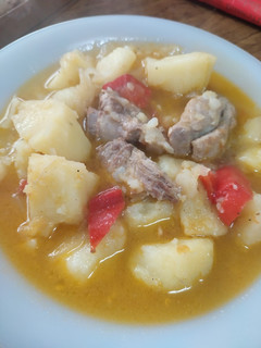 Una foto de Guiso de papas con costillas