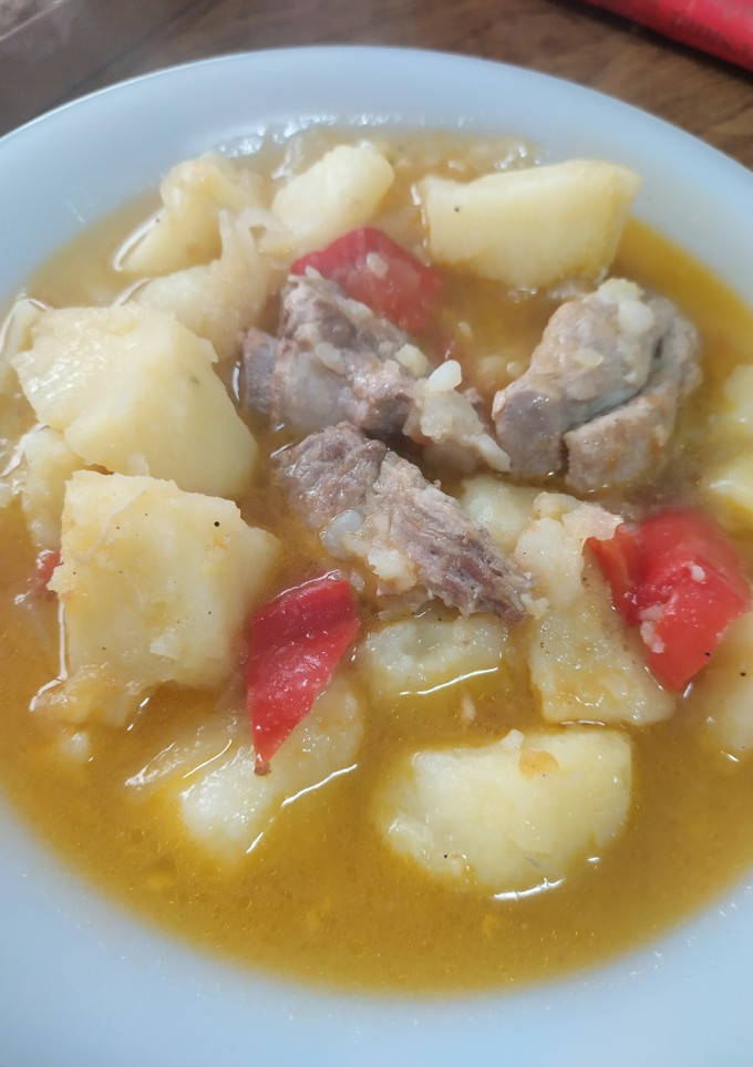 Una foto de Guiso de papas con costillas
