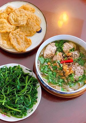 Hình của món Bánh đa cua.