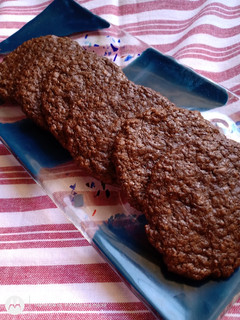 Una foto de Lace cookies de azúcar negra