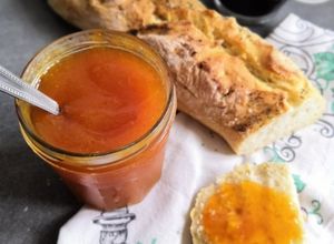 Une photo de Confiture d'abricot à la menthe