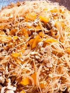 南瓜肉絲炒米粉/金瓜肉絲米粉 的食譜成品照片