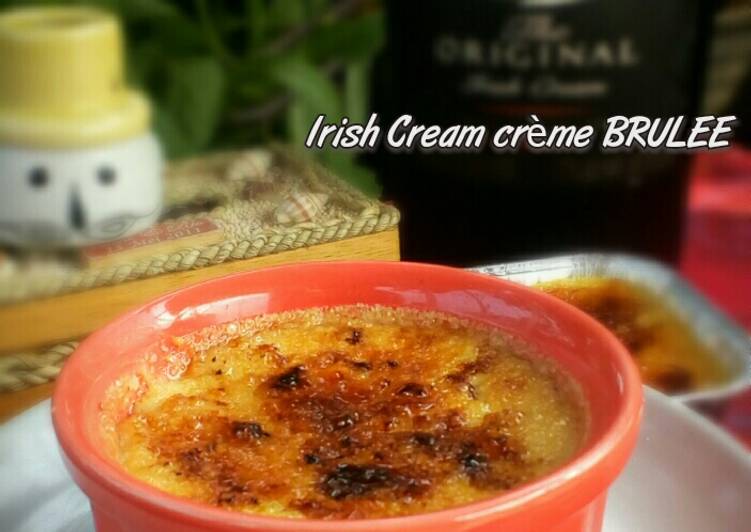 Bailey's Crème Brûlée (Irish cream creme brulee)