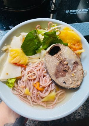 Hình của món Bún cá ngừ gạo lứt.
