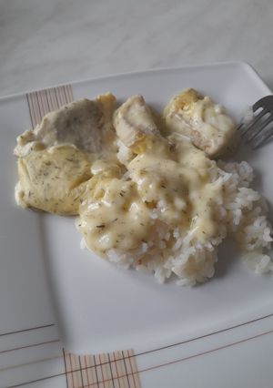 Zdjęcie przepisu Ryba w sosie śmietankowo - koperkowym.