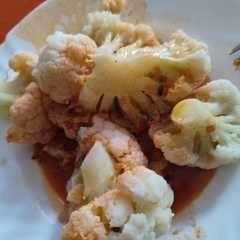 A picture of Coliflor con ajitos y pimentón y vinagre.